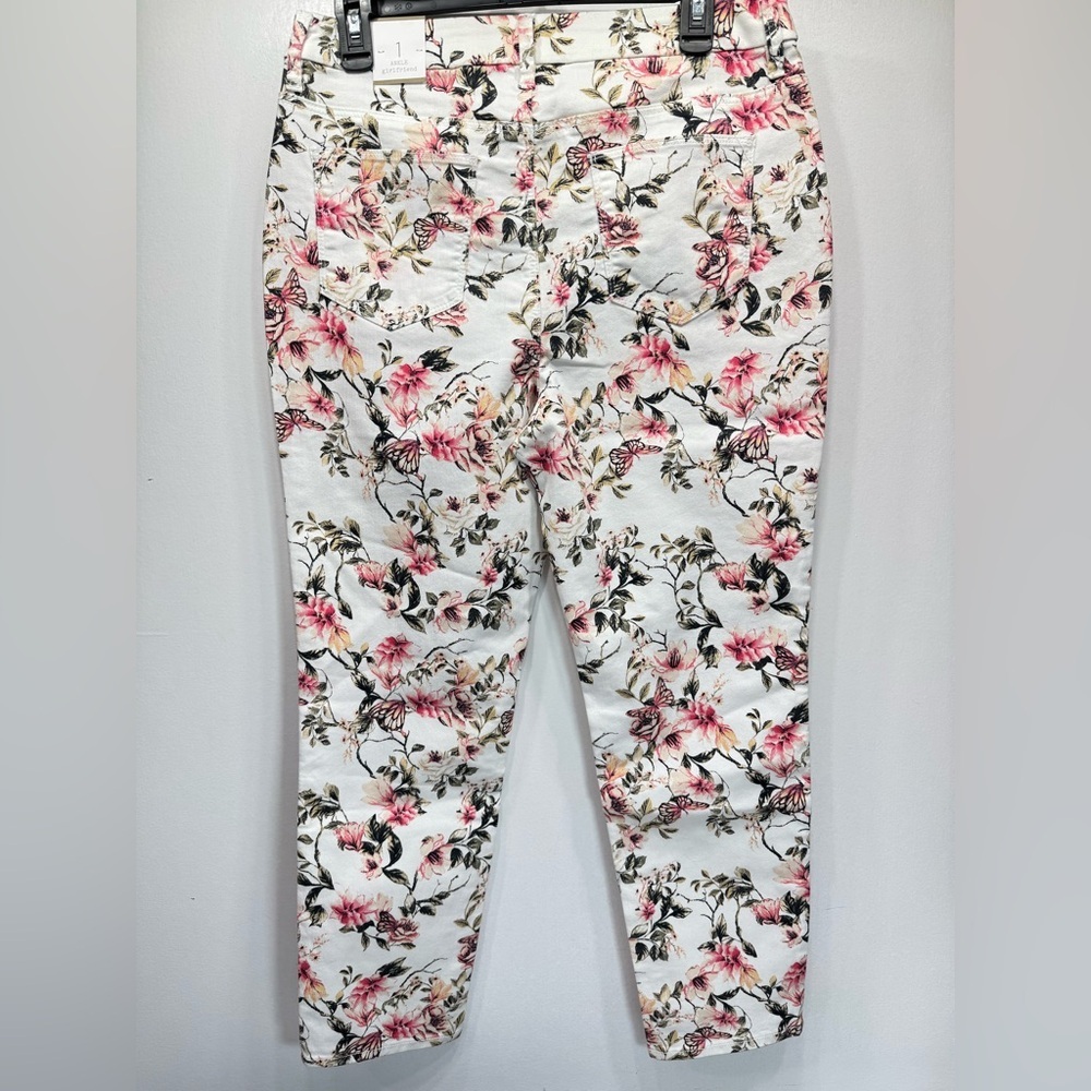Chico’s Girlfriend Slim Leg Ankle Pants White with Pink Flowers and Butterflies - Picture 3 of 8